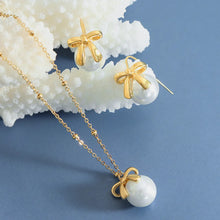 Bow & Bead Necklace