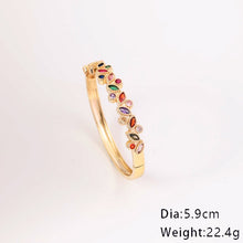 Zircon Leaf Bracelet